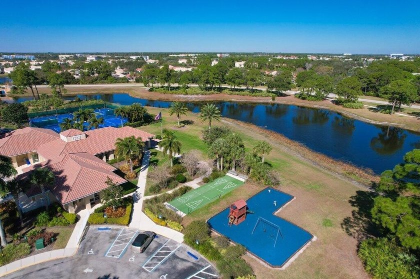 **Sellers offering $5,000 credit at closing to buyers with FULL - photo 30