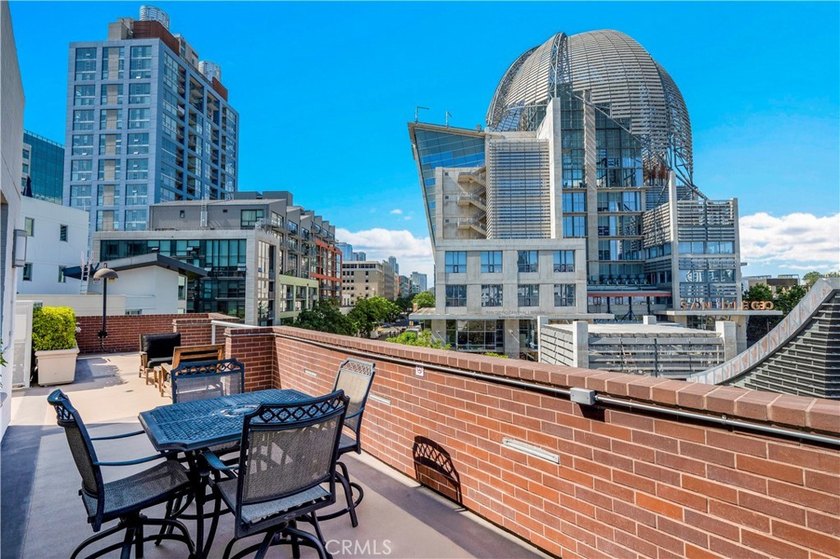 Experience the best of downtown San Diego living in this - photo 31