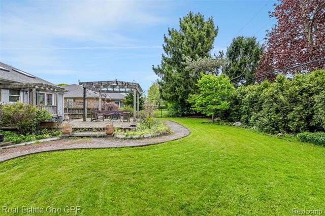 This rare, move-in-ready mid century ranch offers timeless charm - photo 38