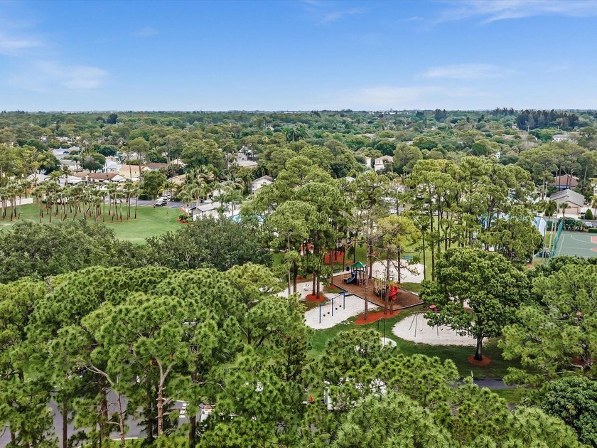 Welcome to this Beautiful 3-bedroom, 2.5-bath home tucked inside - photo 40