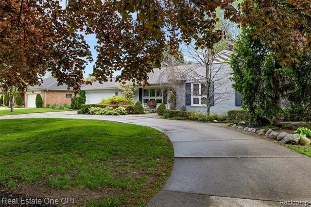 This rare, move-in-ready mid century ranch offers timeless charm - photo 42