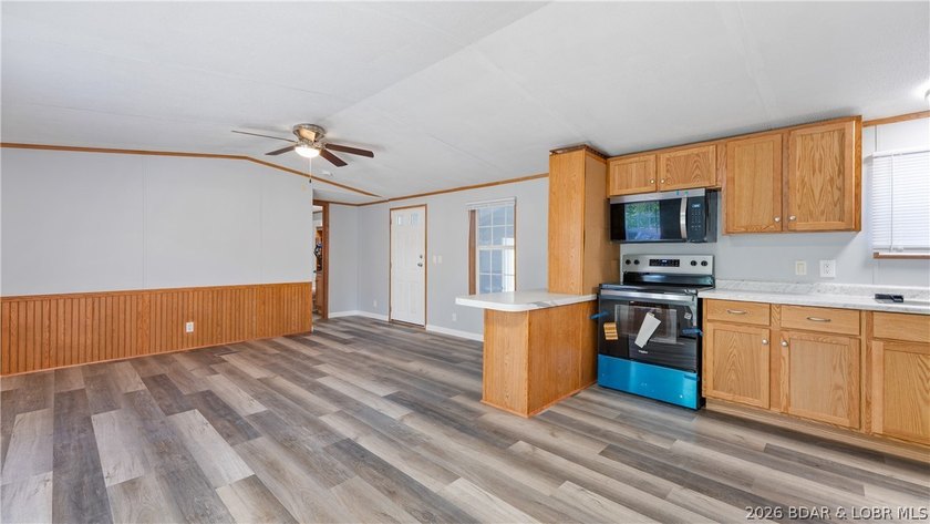 Completely refreshed and move-in ready, this beautifully - photo 3