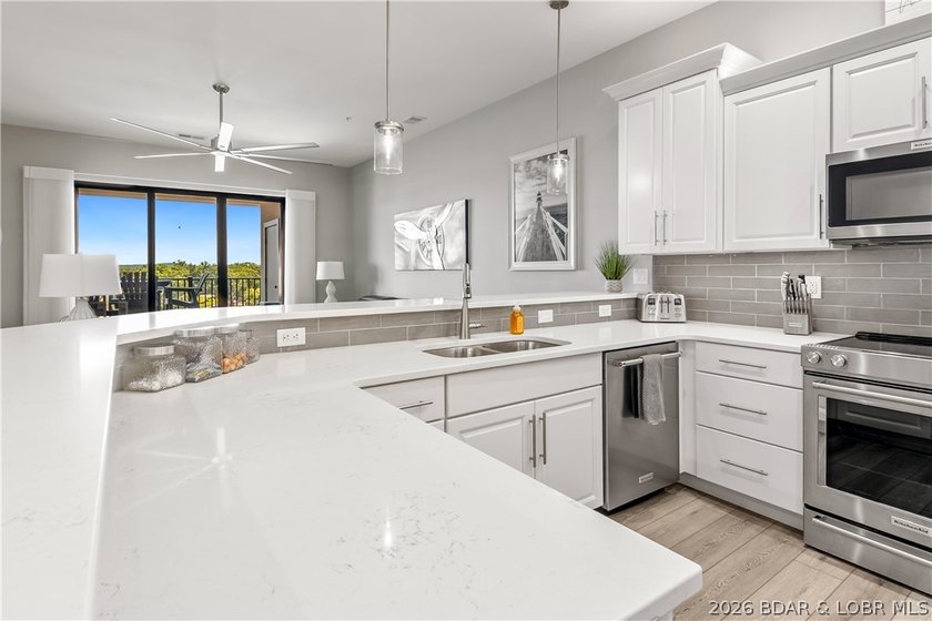 Welcome to Club Level living at Cypress at the Lake, widely - photo 15