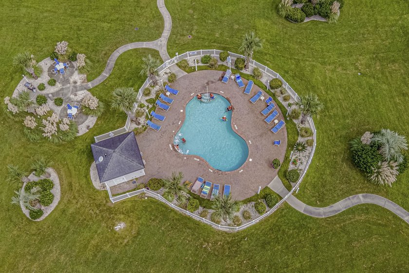 Welcome to this beautifully maintained 2-bedroom, 2-bath fully - photo 47