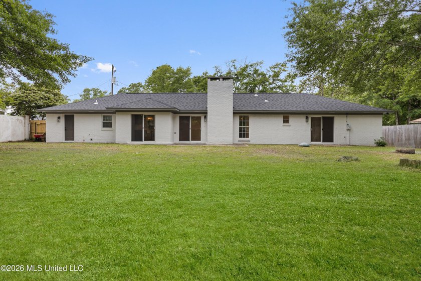 Welcome to a full custom remodel with all the right touches!! In - photo 23