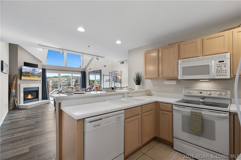 Welcome to lake life at Cedar Glen Condos-where adventure - photo 4