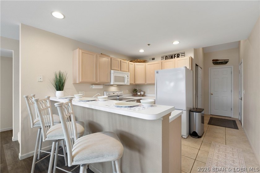 Welcome to lake life at Cedar Glen Condos-where adventure - photo 6
