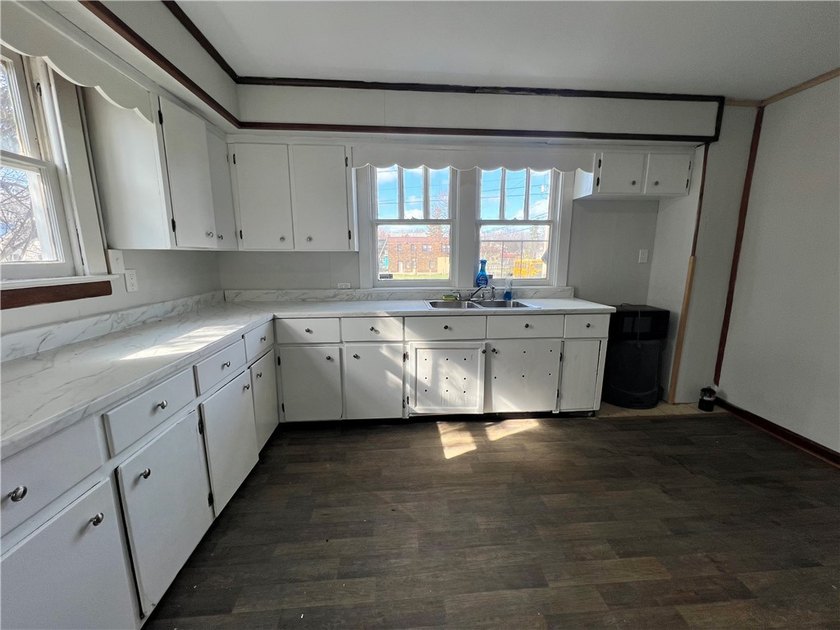 Opportunity awaits at this spacious City of Rochester home - photo 4