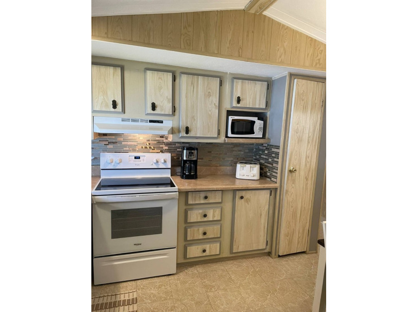 Hidden Cove West / Lot #662 / 2 Bedroom/2 Bath / 840 Sq. Ft + - photo 25