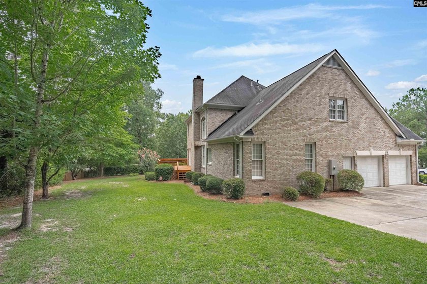 Welcome to 6 Sunset View Court, where timeless elegance meets - photo 30