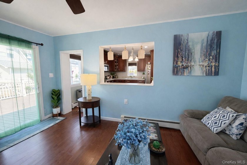 Charming early 20th-century Victorian-style residence situated - photo 42