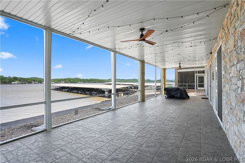 Wake up to breathtaking main channel views at the 34 Mile Marker - photo 4