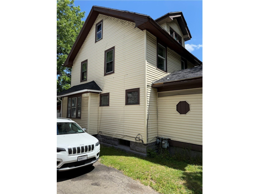 Welcome to 154 Furlong Street! This 3-bedroom Colonial offers a - photo 9