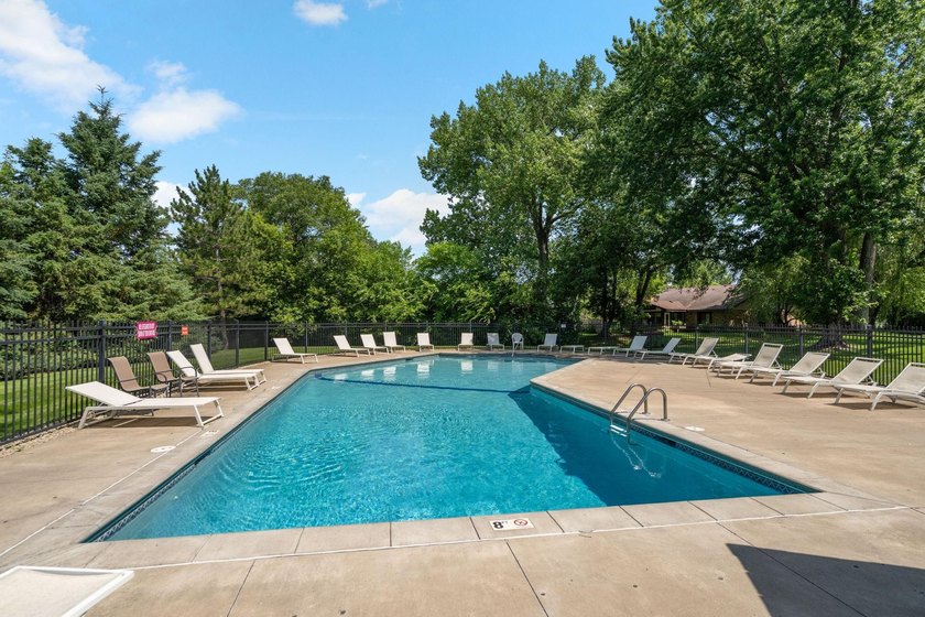 Welcome to this beautifully updated Kingswood model in desirable - photo 23