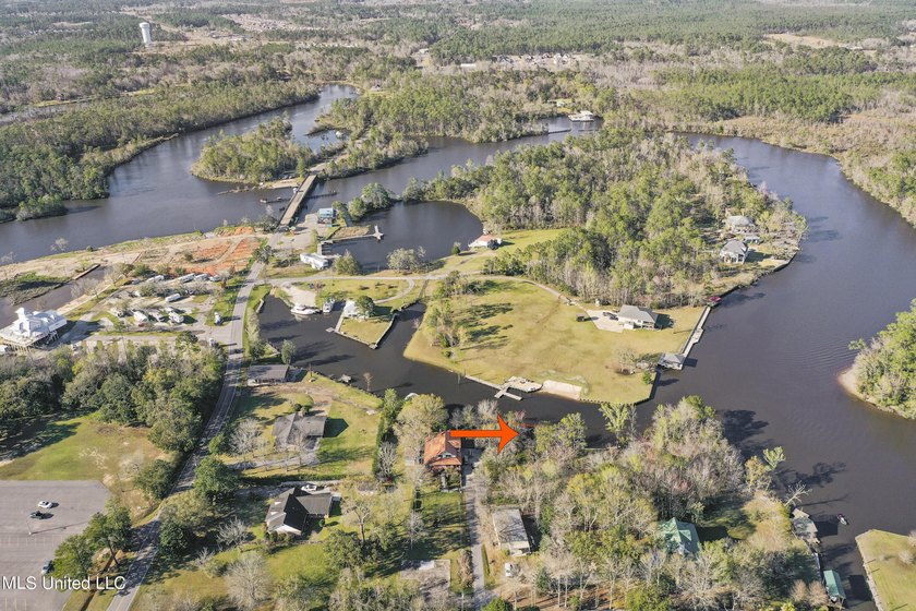 Great 0.25-acre waterfront lot in the Panoramic Acres - photo 5