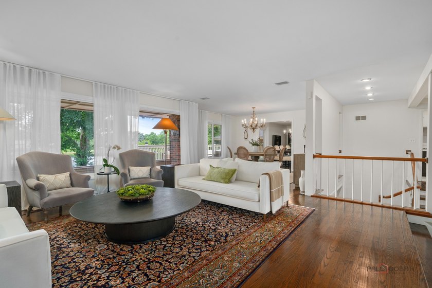 Welcome to this exceptional 5-bedroom, 4.1-bath ranch home - photo 7