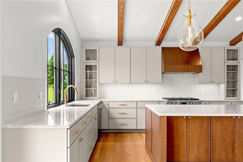 This stunning new-construction home seamlessly balances - photo 11