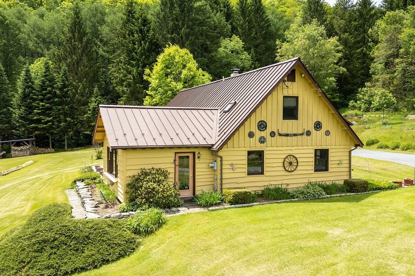 Perched high with breathtaking long-range views, this immaculate - photo 6