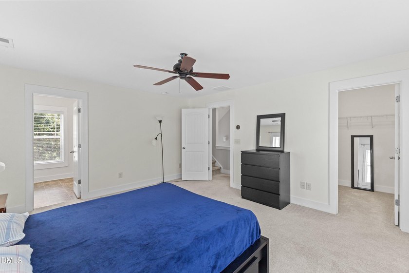 Welcome home to this beautiful, move-in-ready end-unit townhouse - photo 22