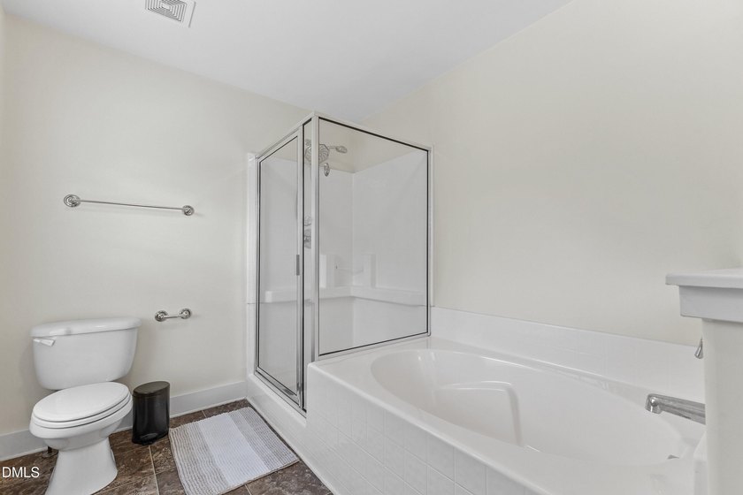 Welcome home to this beautiful, move-in-ready end-unit townhouse - photo 24