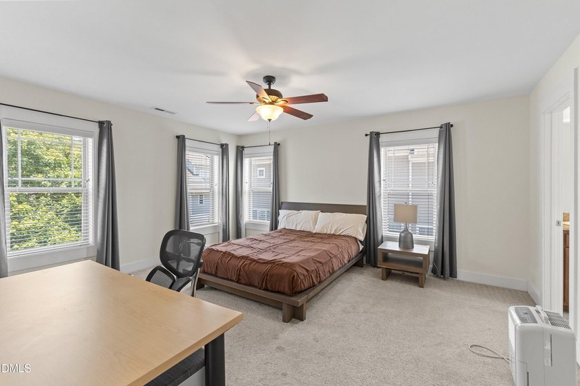 Welcome home to this beautiful, move-in-ready end-unit townhouse - photo 28