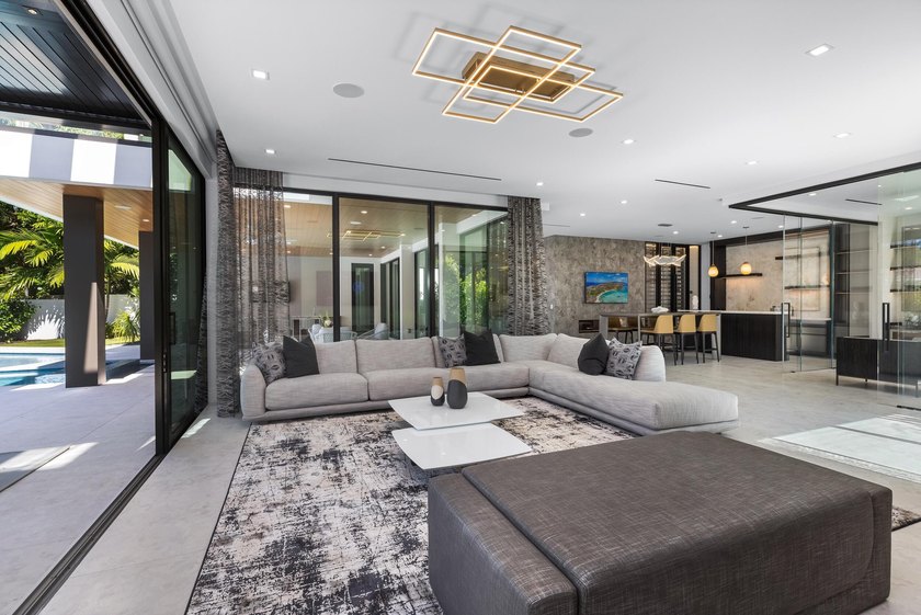 Located at 217 Thatch Palm Drive within the prestigious Royal - photo 35