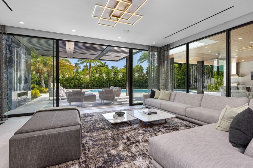 Located at 217 Thatch Palm Drive within the prestigious Royal - photo 36