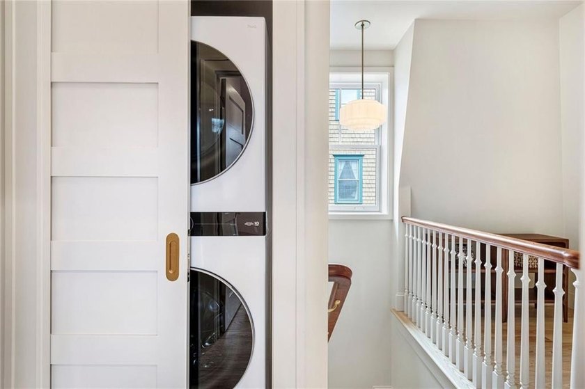 Located in Newport's Historic Point neighborhood, this newly - photo 46