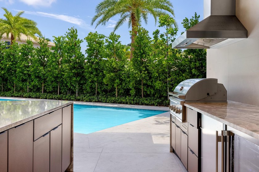 Located at 217 Thatch Palm Drive within the prestigious Royal - photo 50