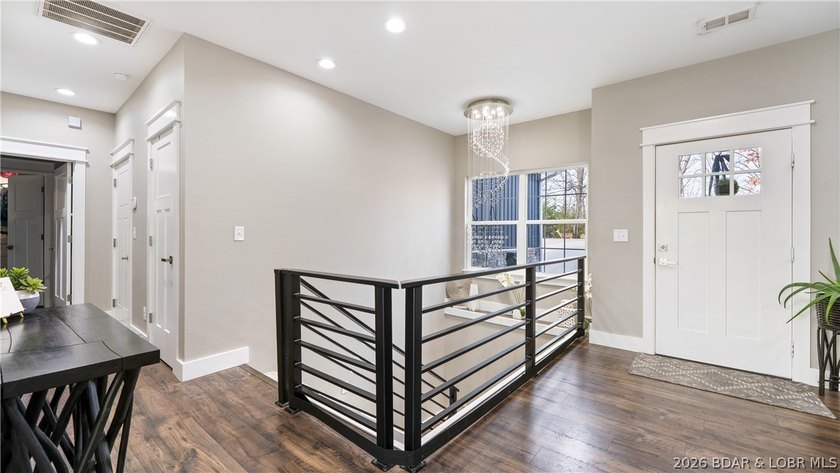 Spacious 5-bedroom, 3-bathroom home is ready for its new family! - photo 7