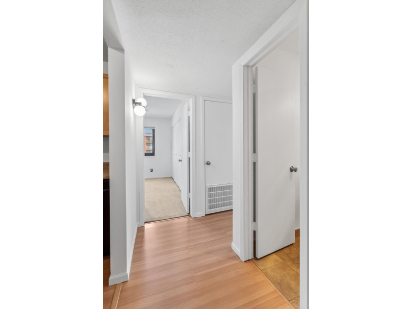 This Edina location is within minutes of a vast array of - photo 13