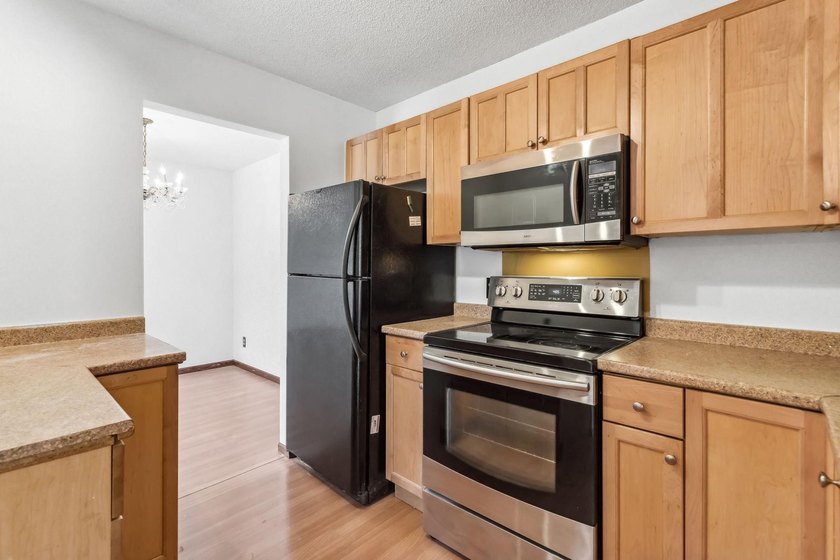 This Edina location is within minutes of a vast array of - photo 16