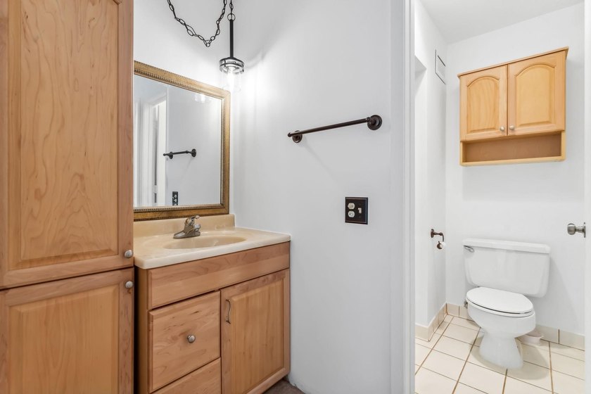 This Edina location is within minutes of a vast array of - photo 19
