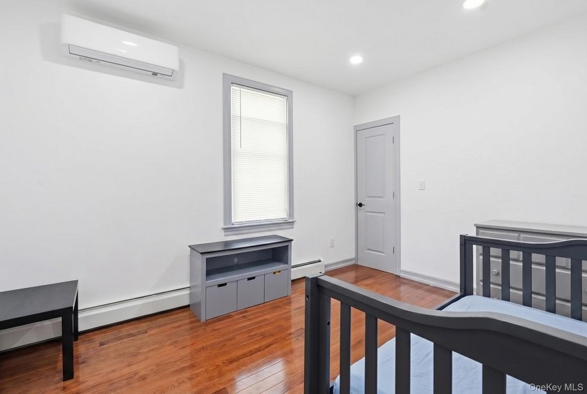 Beautiful Single Family House located within a block from Guy R - photo 17
