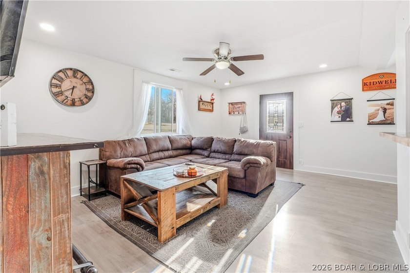 Welcome to this beautifully renovated, move-in-ready home - photo 4