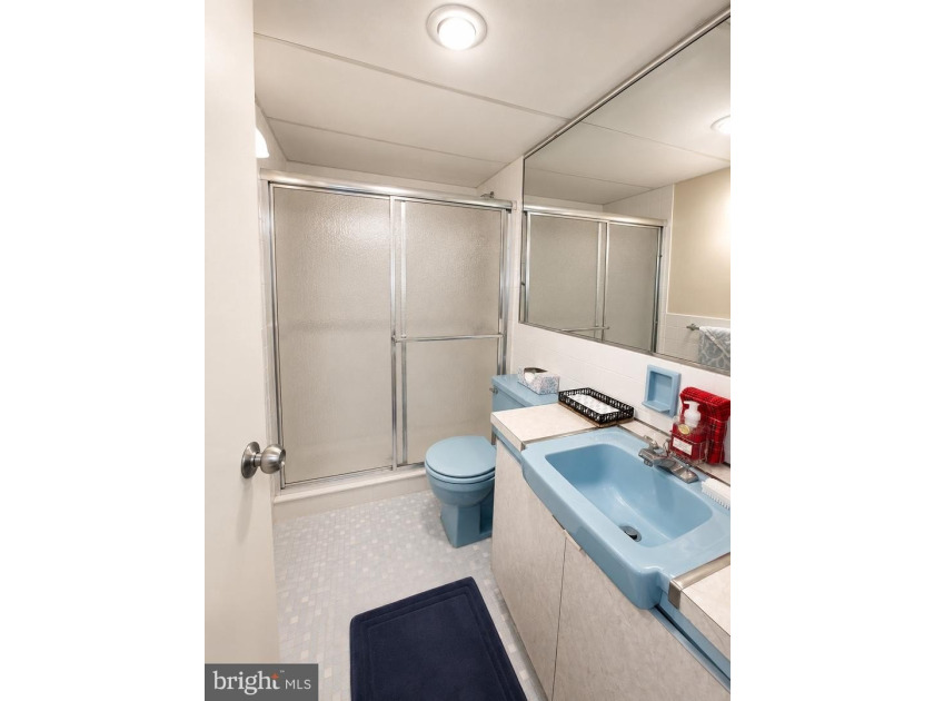 Top-Floor Living with Sweeping Views at Green Hill!  Welcome to - photo 4