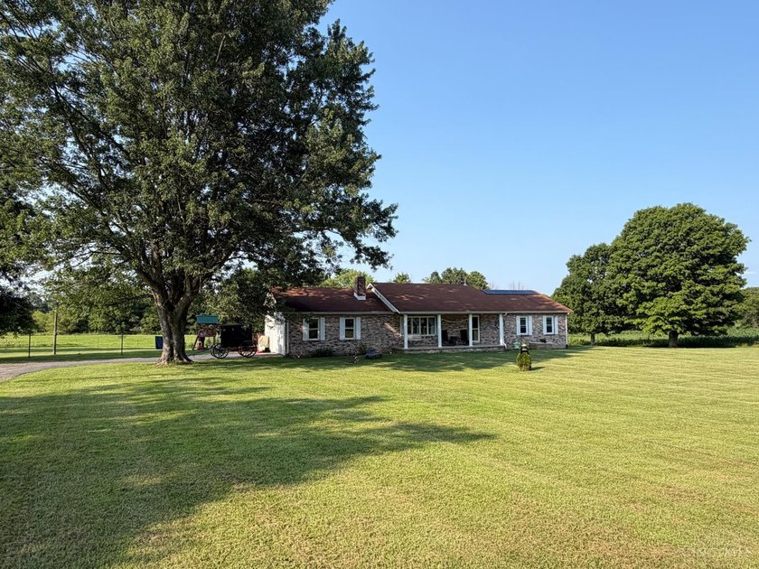 Enjoy Country Living with room to breathe! Brick Home-Pole Barn - photo 3