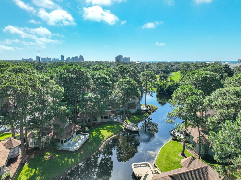 If you're searching for a charming Florida cottage tucked within - photo 5