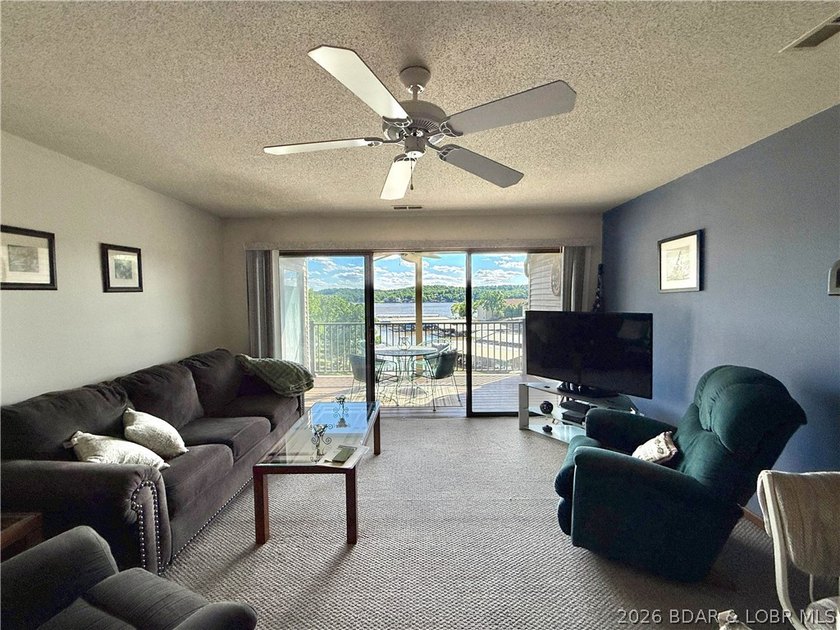 Wake up to stunning views in this charming 2-bedroom, 2-bathroom - photo 9