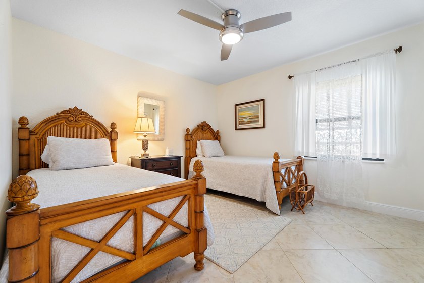 True paradise living in Florida! Rarely available, this spacious - photo 19