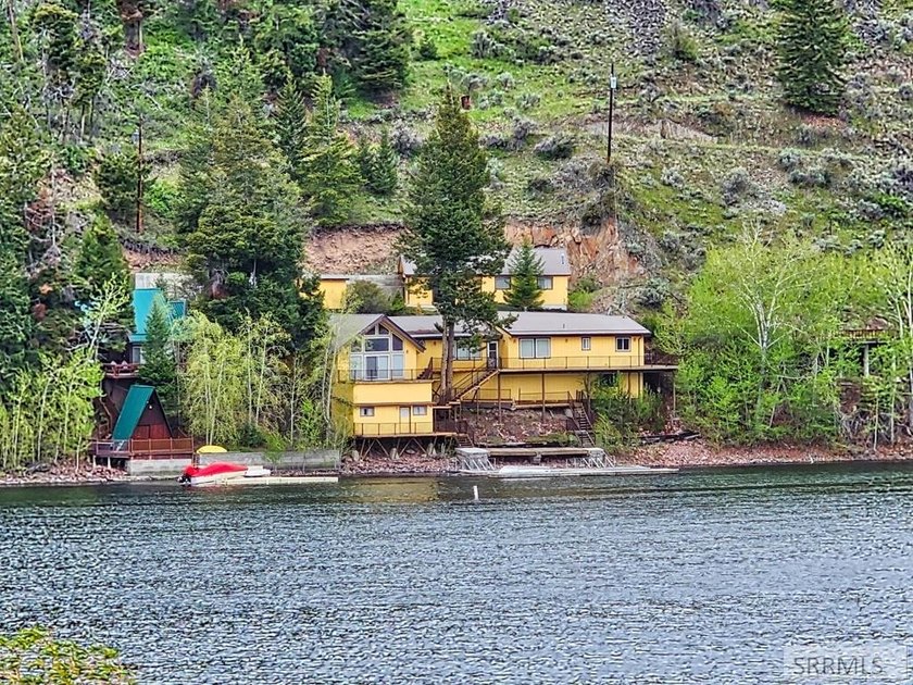 Welcome to your dream lakefront retreat on Williams Lake in the - photo 10