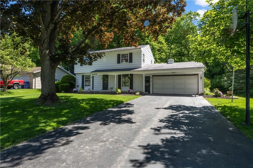Beautifully updated 4-bedroom, 1.5-bath Colonial nestled on a - photo 3