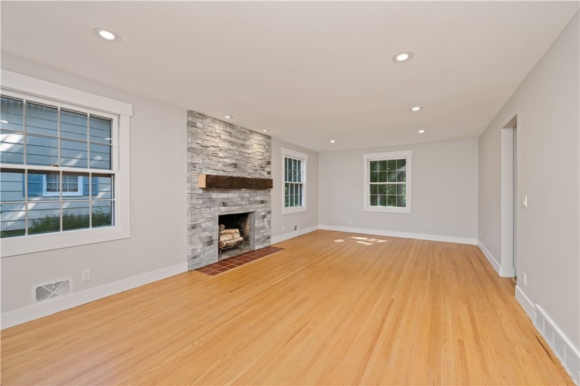 Beautifully updated 4-bedroom, 1.5-bath Colonial nestled on a - photo 6