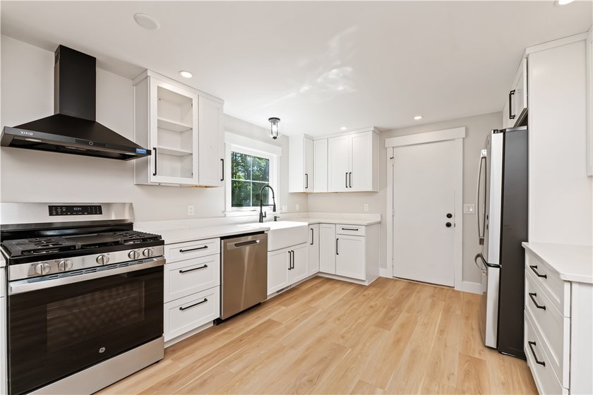 Beautifully updated 4-bedroom, 1.5-bath Colonial nestled on a - photo 10