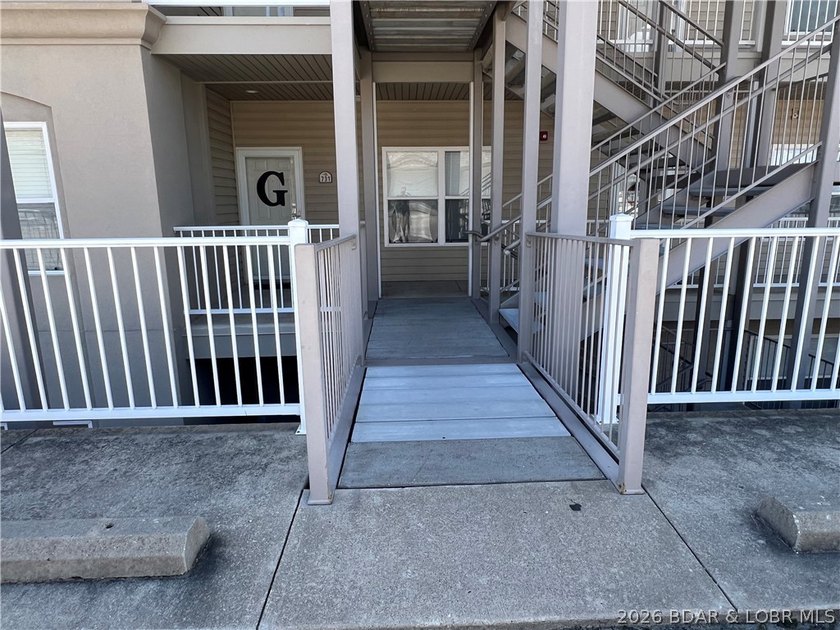 Gorgeous Walk-In Level Condominium with Elevator Access at the - photo 4