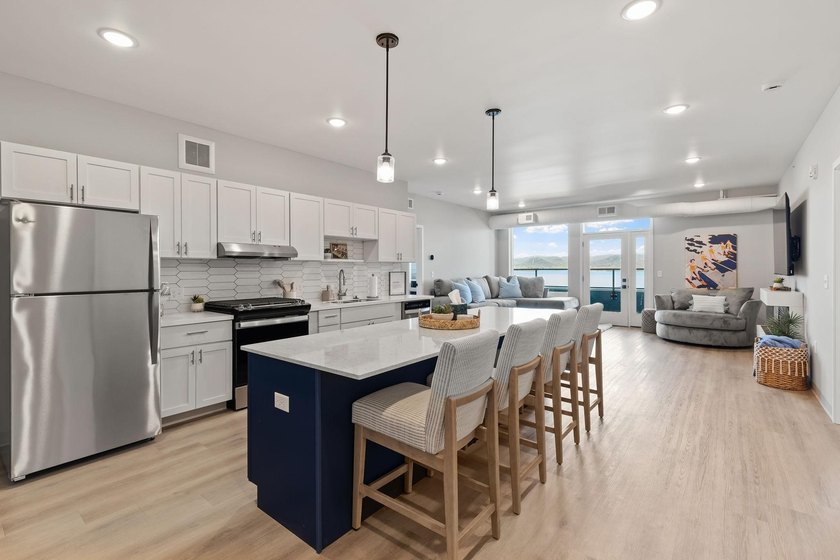 Whether you're looking for an investment property or a primary - photo 7