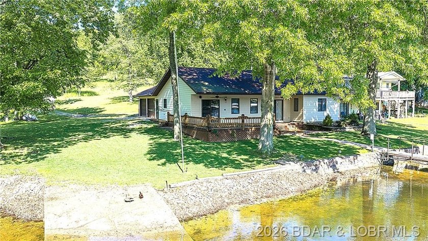 Do you need 1 level living on a nearly level lot? Price just - photo 2