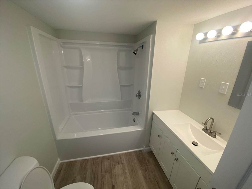 Discover your slice of Florida paradise in the heart of Hudson! - photo 16
