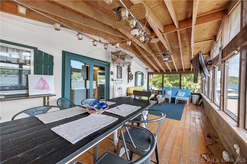 Looking to get your first lake cabin with deep water, killer - photo 28