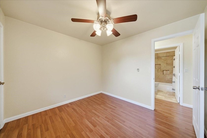 Experience the perfect blend of comfort and convenience in this - photo 28
